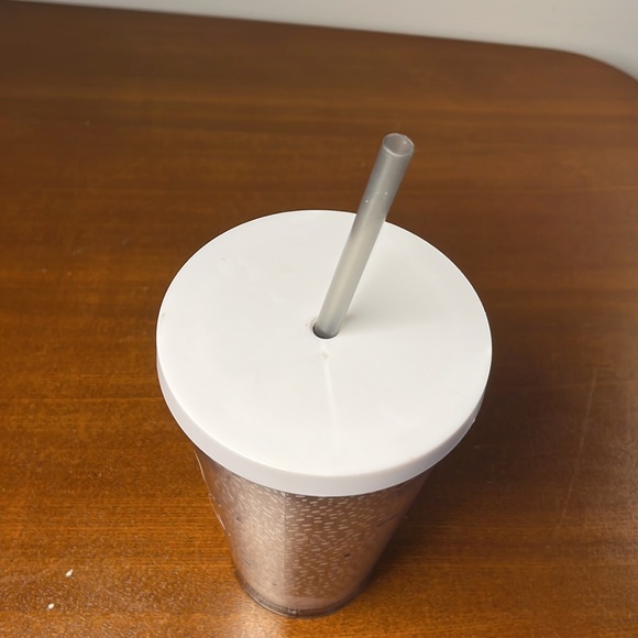 Starbucks reusable cup with straw - Picture 4 of 7